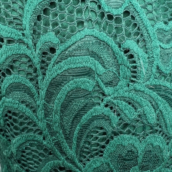 Beauty Emily | Emerald Deep V-Neck Lace Top Midi Length Flowy Skirt Formal Dress - Picture 8 of 12